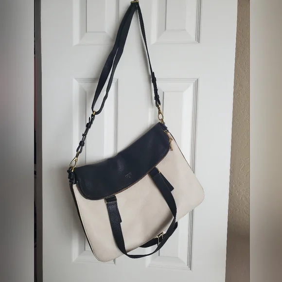 Fossil Handbag - Picture 2 of 9